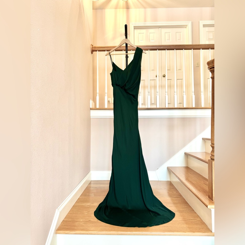 SAMPLE | Haute Hippie | Rosin Grecian One Shoulder Gown | Silk Green | Small - Picture 5 of 9